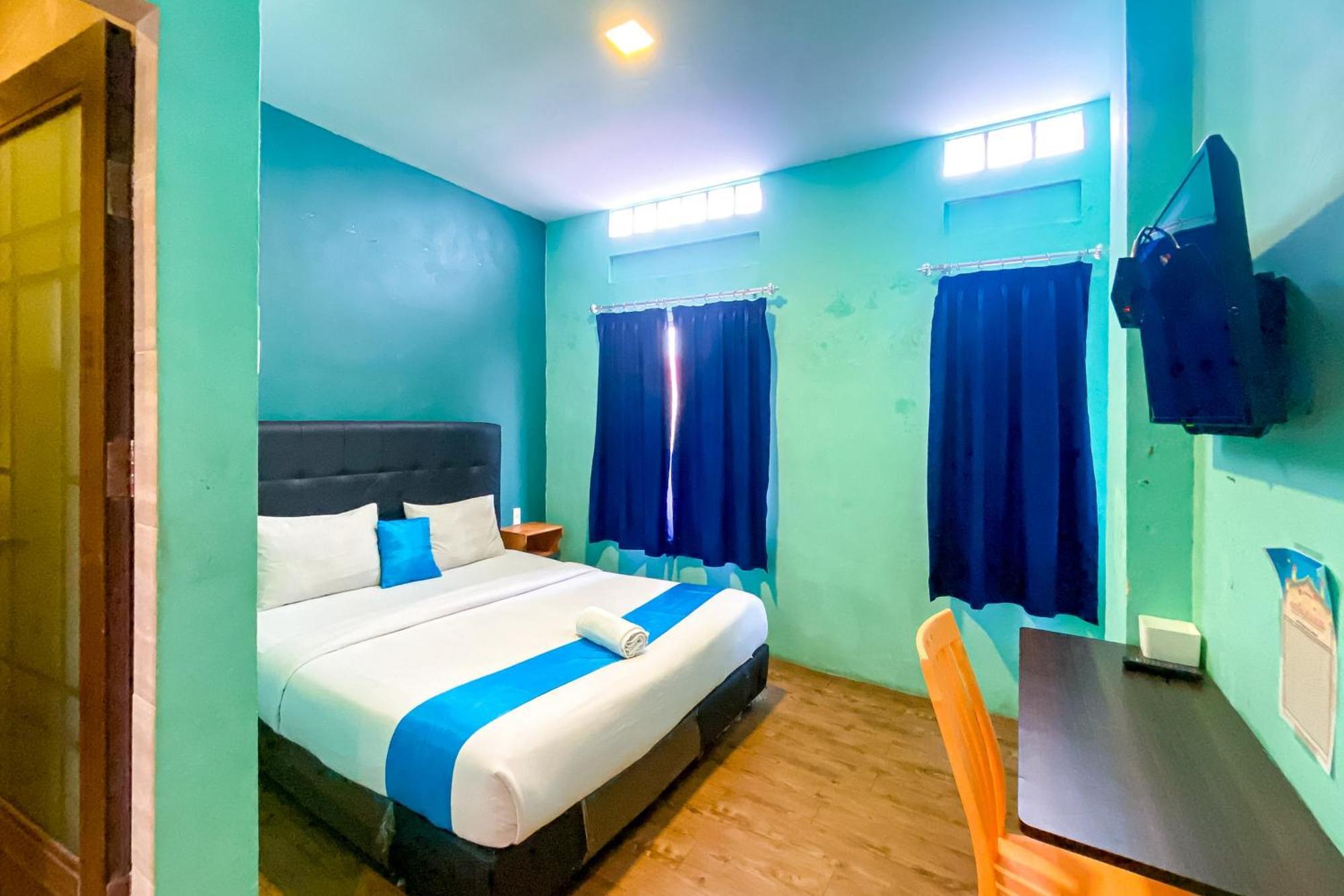 Hotel Reddoorz At Sentosa Jaya Helvetia à Medan Extérieur photo